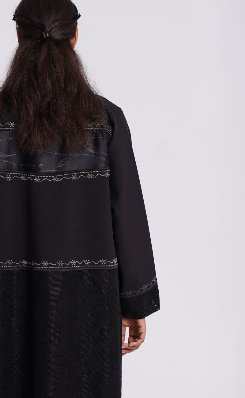 Embroidered abaya